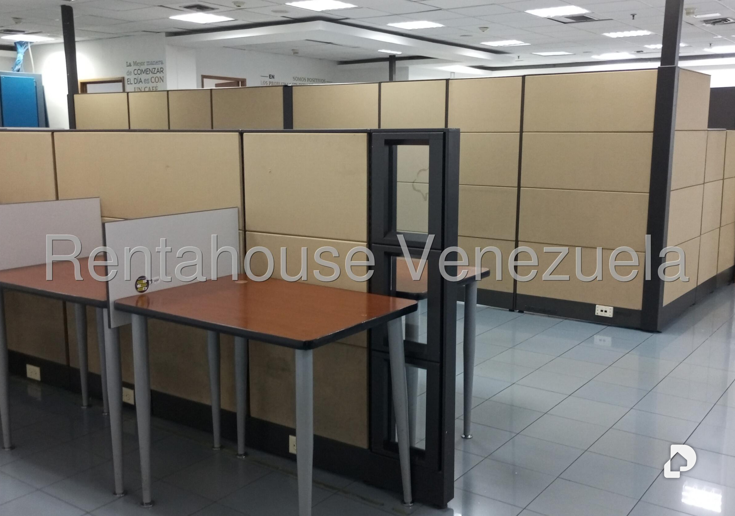 Oficina en La Urbina, Caracas – 28