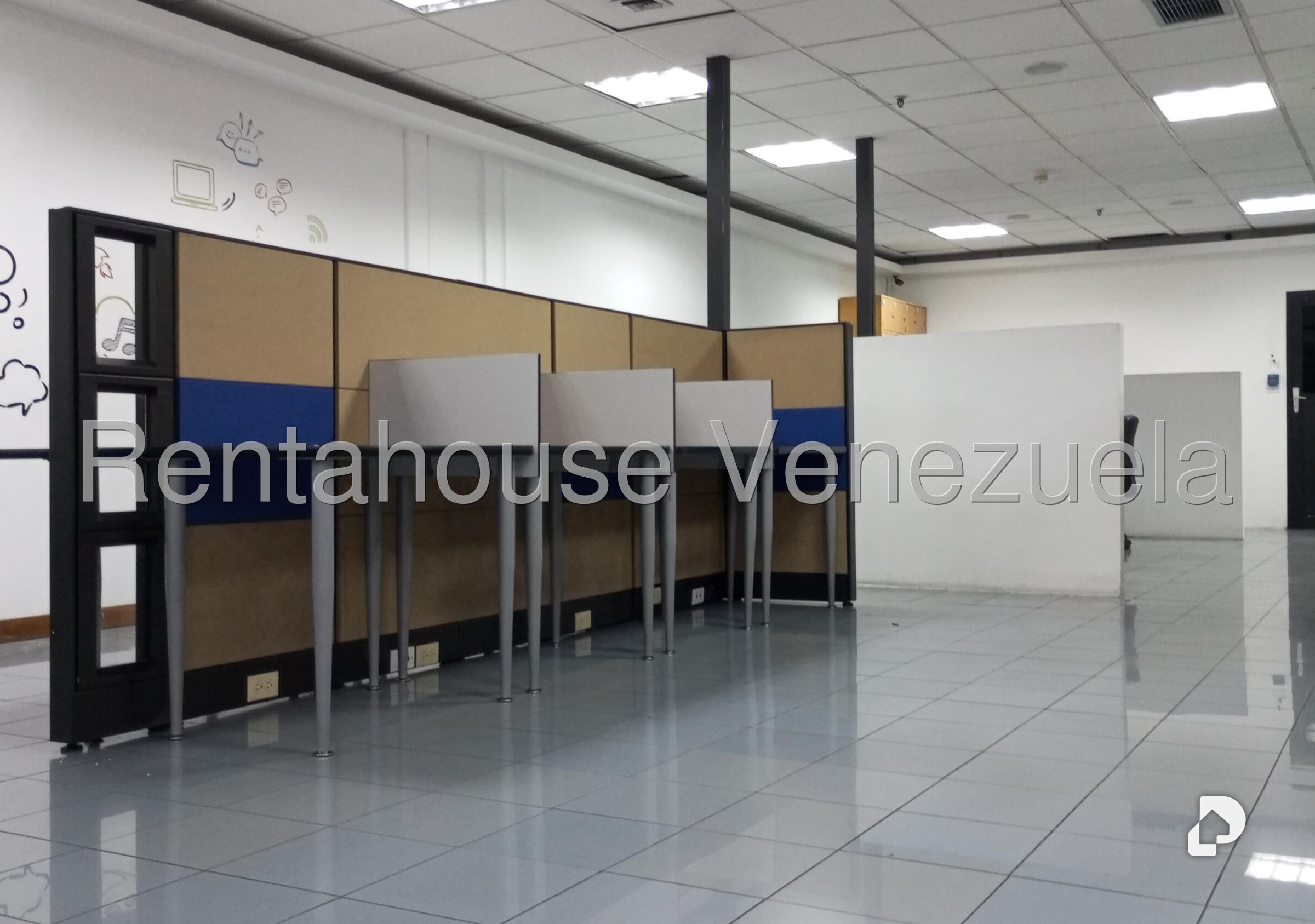 Oficina en La Urbina, Caracas – 19
