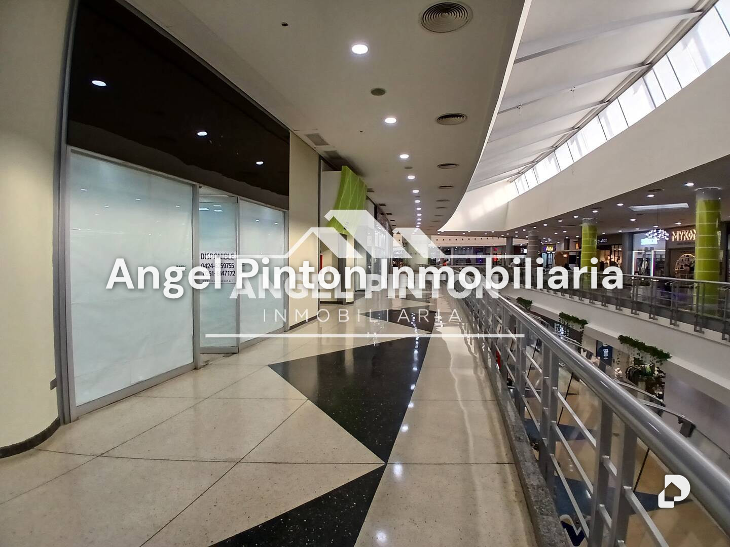 Local comercial en Avenida Goajira, Maracaibo – 9