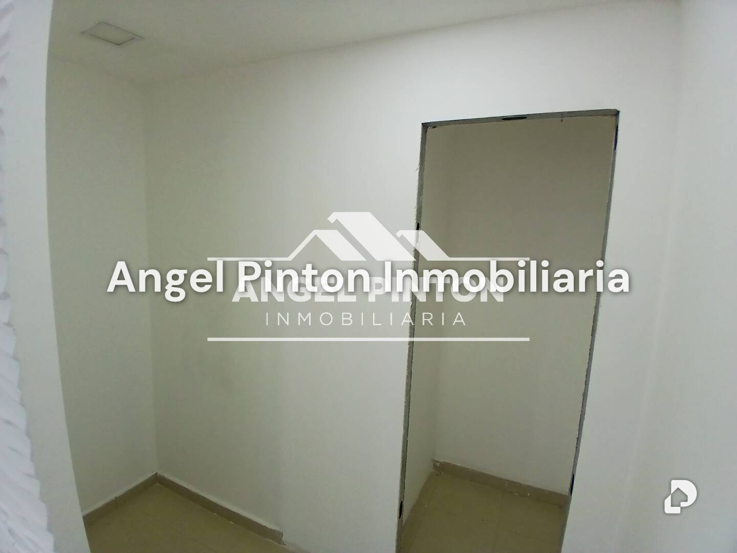 Local comercial en Avenida Goajira, Maracaibo – 4