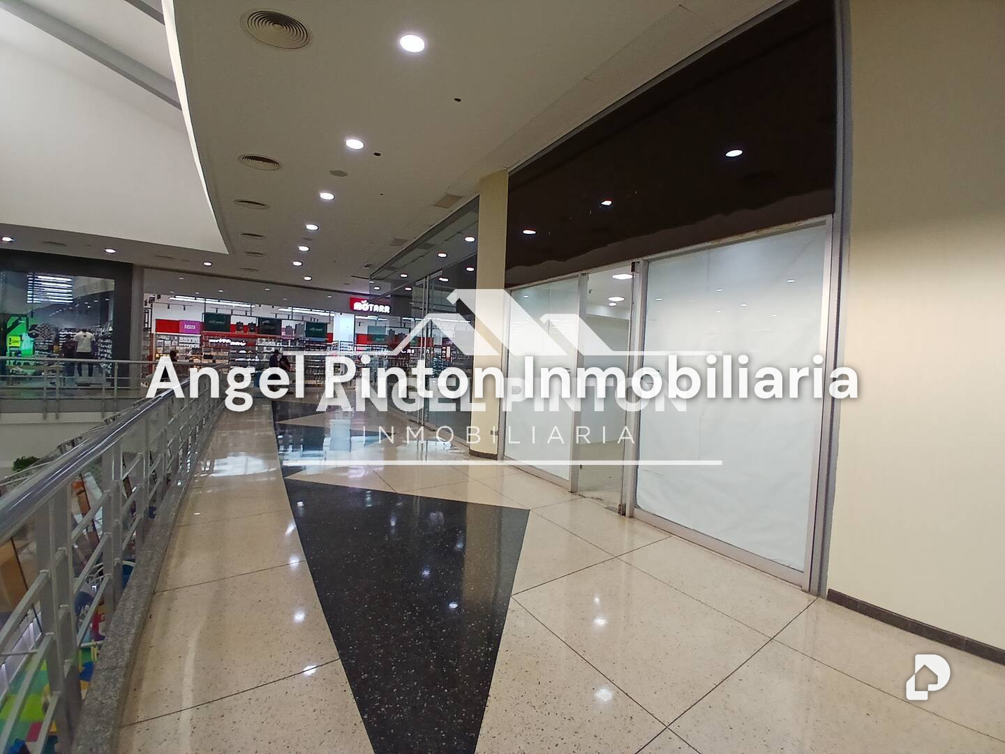 Local comercial en Avenida Goajira, Maracaibo – 10