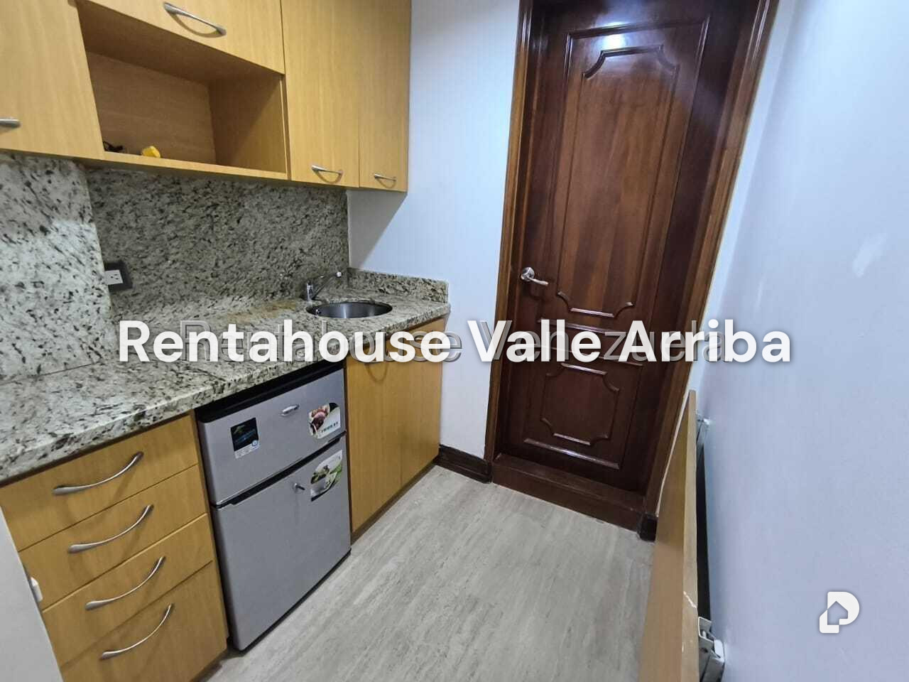 Local comercial en El Rosal, Caracas – 18