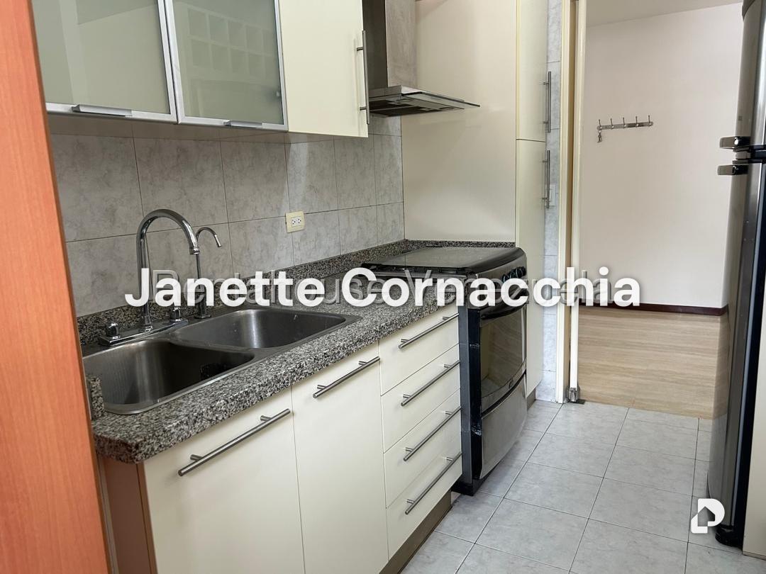 Apartamento en Alta Florida, Caracas – 28
