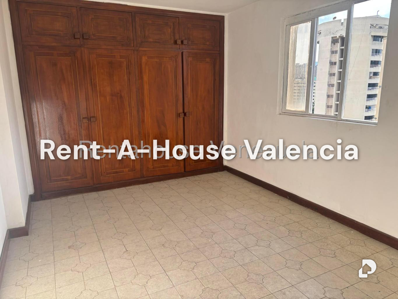 Apartamento en Avenida Bolivar Norte, Valencia – 12