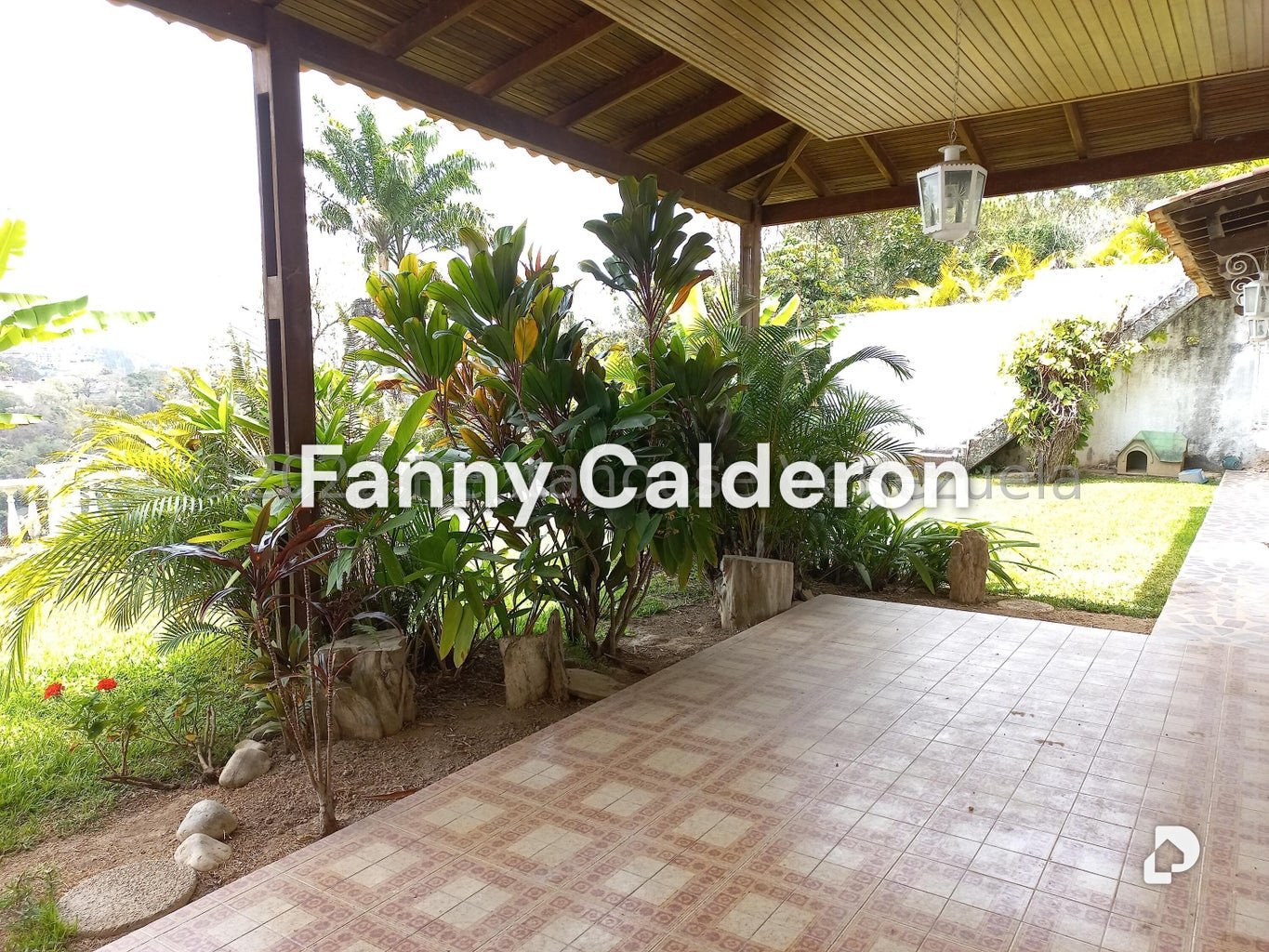 Casa en La Lagunita, Caracas – 24
