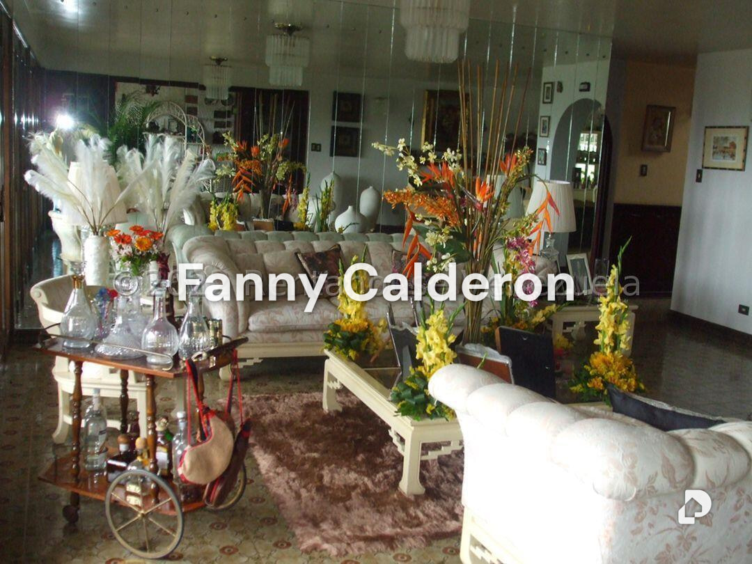 Casa en La Lagunita, Caracas – 8