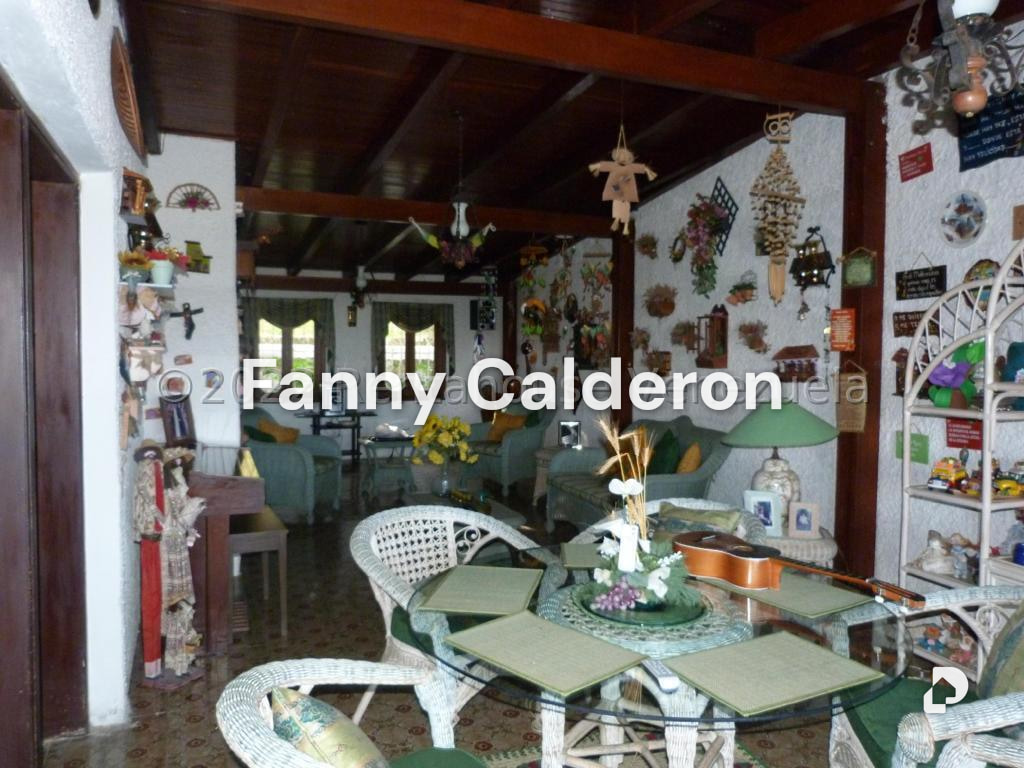 Casa en La Lagunita, Caracas – 15