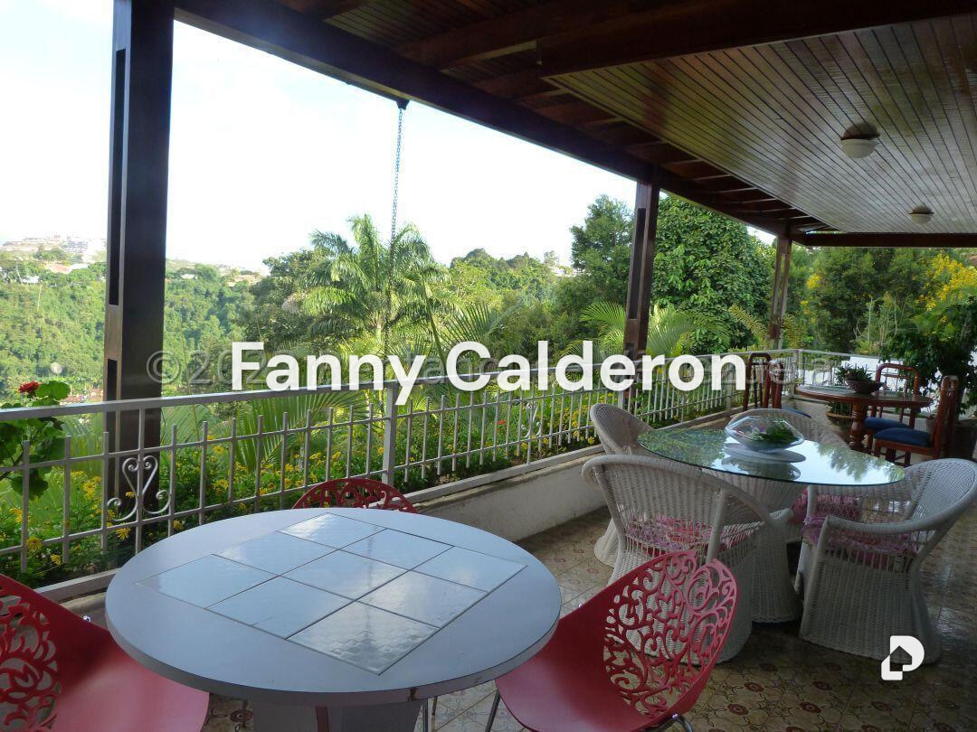Casa en La Lagunita, Caracas – 14