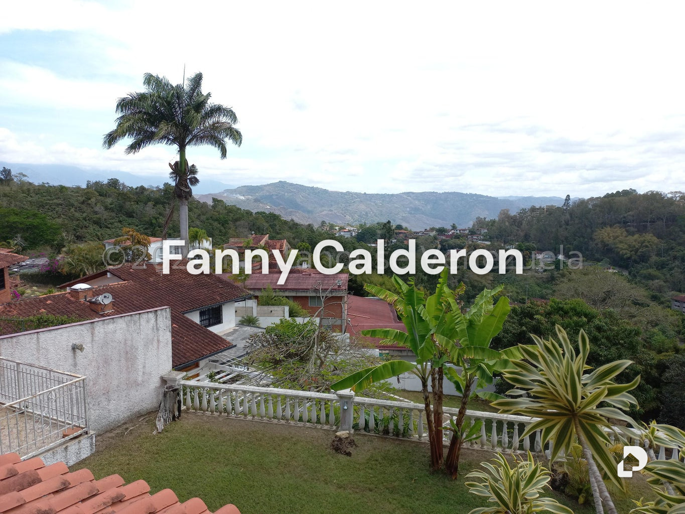 Casa en La Lagunita, Caracas – 17