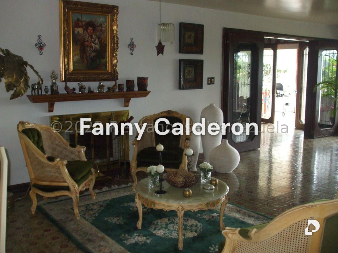Casa en La Lagunita, Caracas – 9