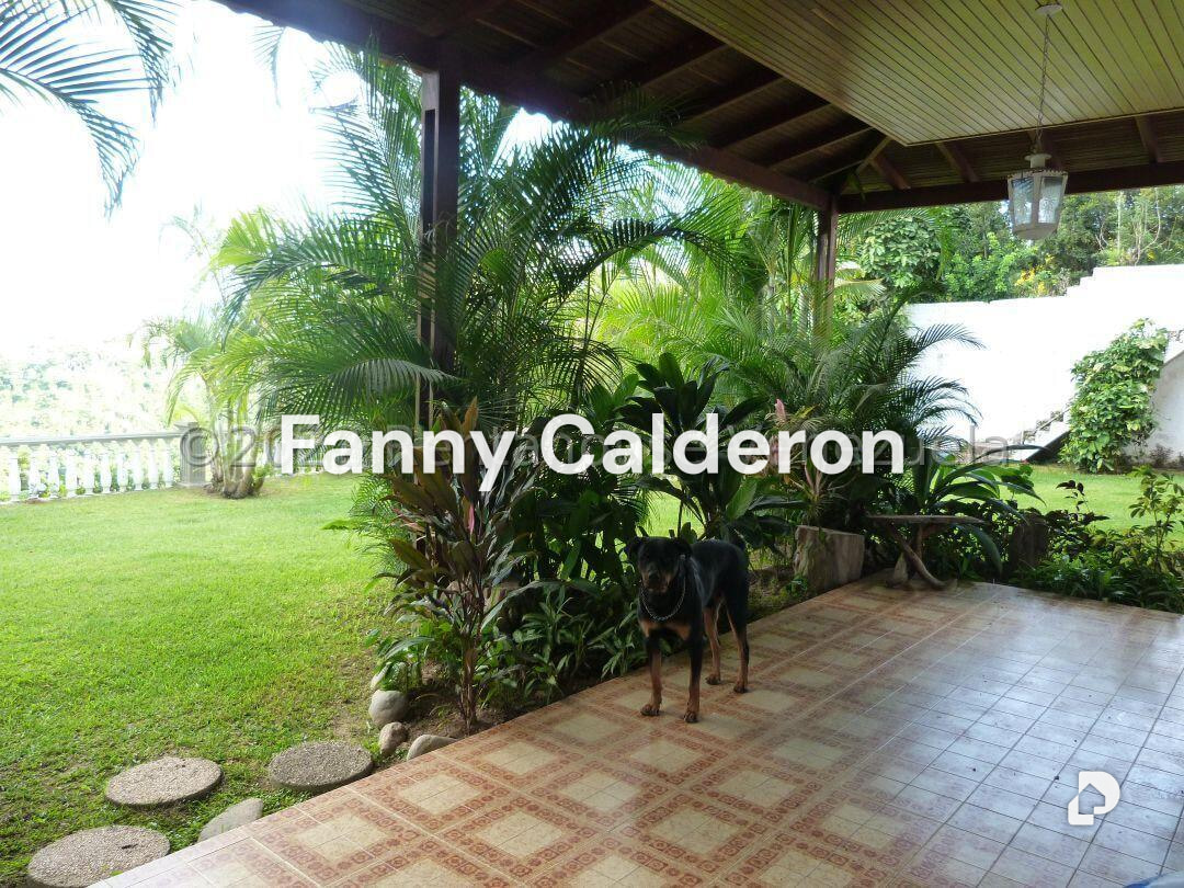 Casa en La Lagunita, Caracas – 27