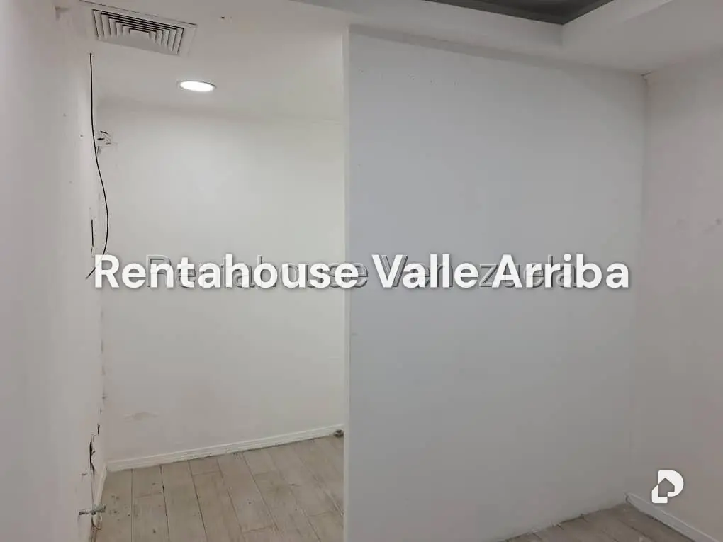 Local comercial en La Castellana, Caracas – 12