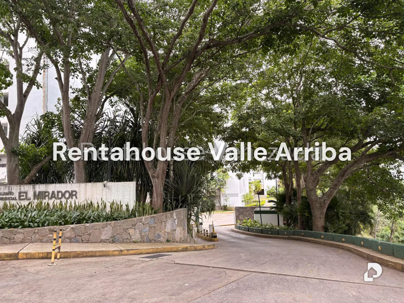 Apartamento en Lomas de San Román, Caracas – 2