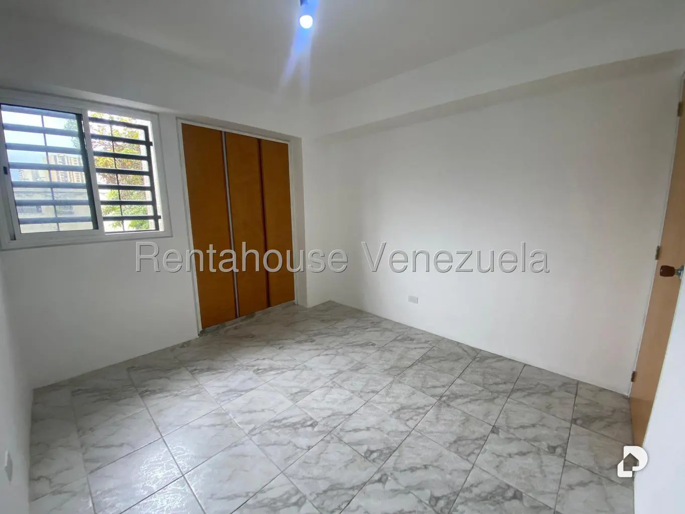 Apartamento en El Paraíso, Caracas – 28