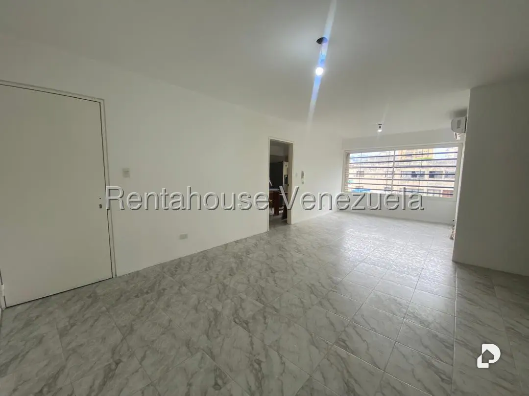 Apartamento en El Paraíso, Caracas – 15