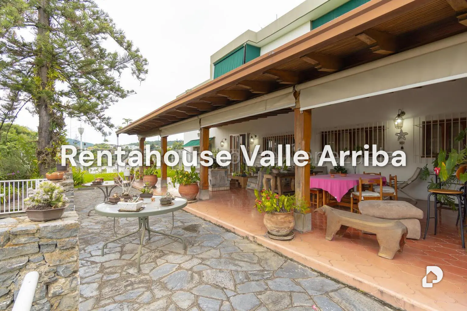 Casa en Cumbres de Curumo, Caracas – 18