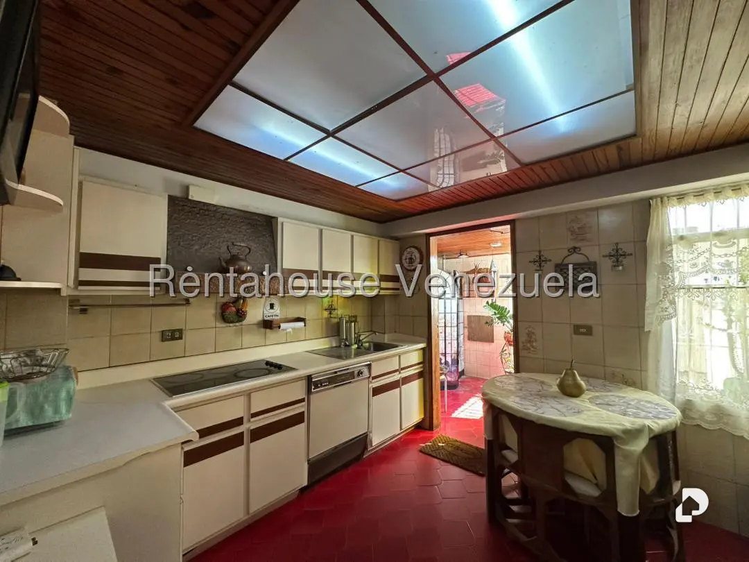 Apartamento en El Paraíso, Caracas – 12