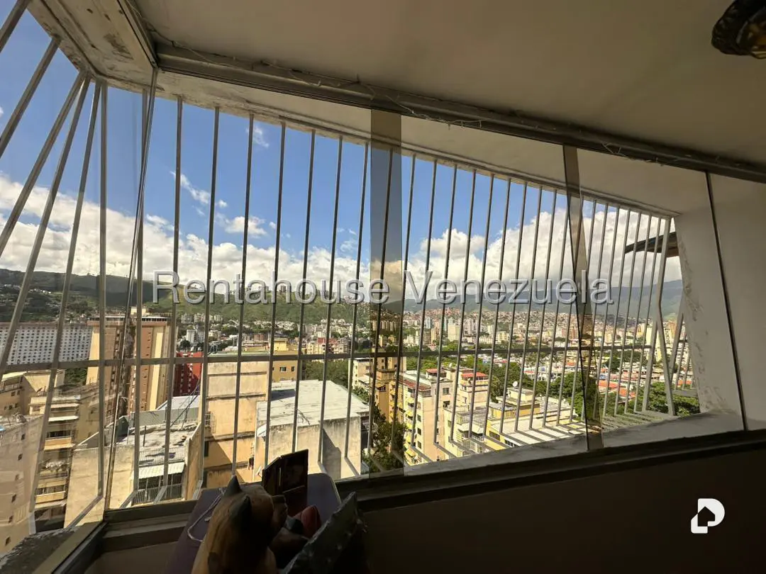 Apartamento en El Paraíso, Caracas – 8