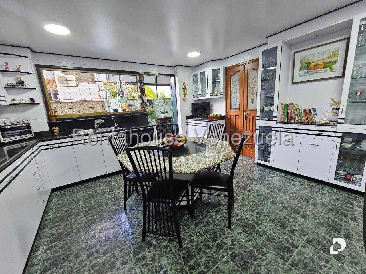 Casa en La Tahona, Caracas – 14