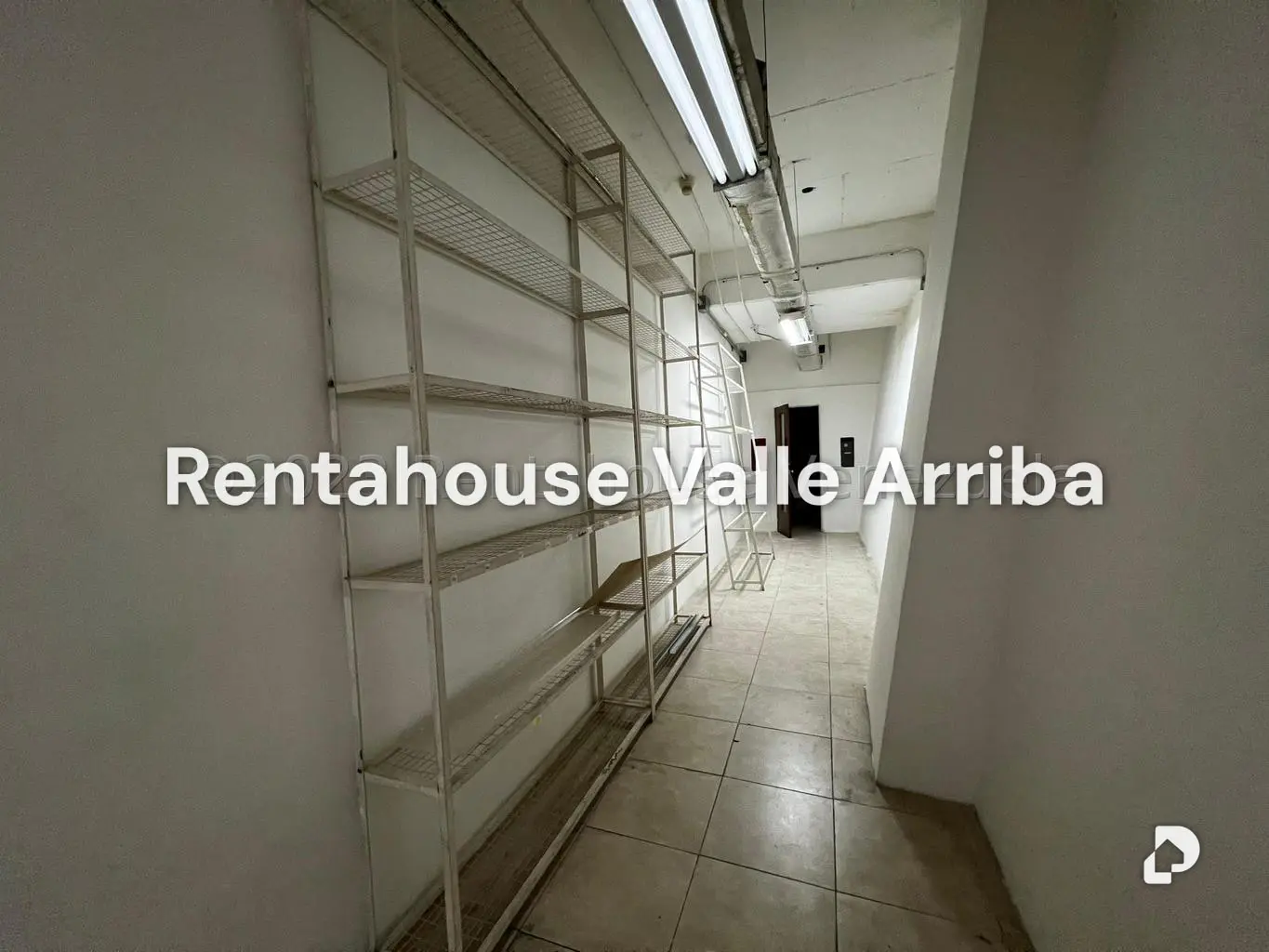 Local comercial en La Castellana, Caracas – 14