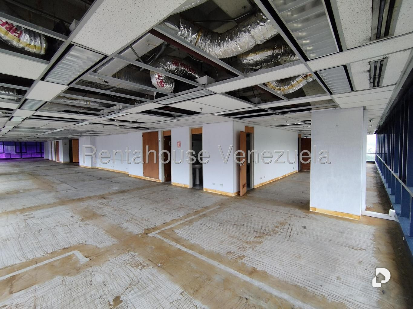 Oficina en Plaza Venezuela, Caracas – 29