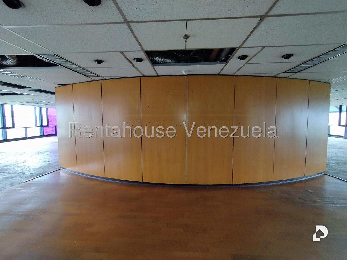 Oficina en Plaza Venezuela, Caracas – 2