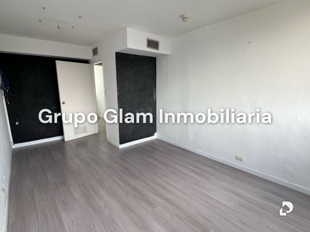 Oficina en El Rosal, Caracas – 17