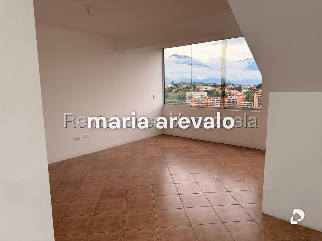 Apartamento en Las Esmeraldas, Caracas – 16
