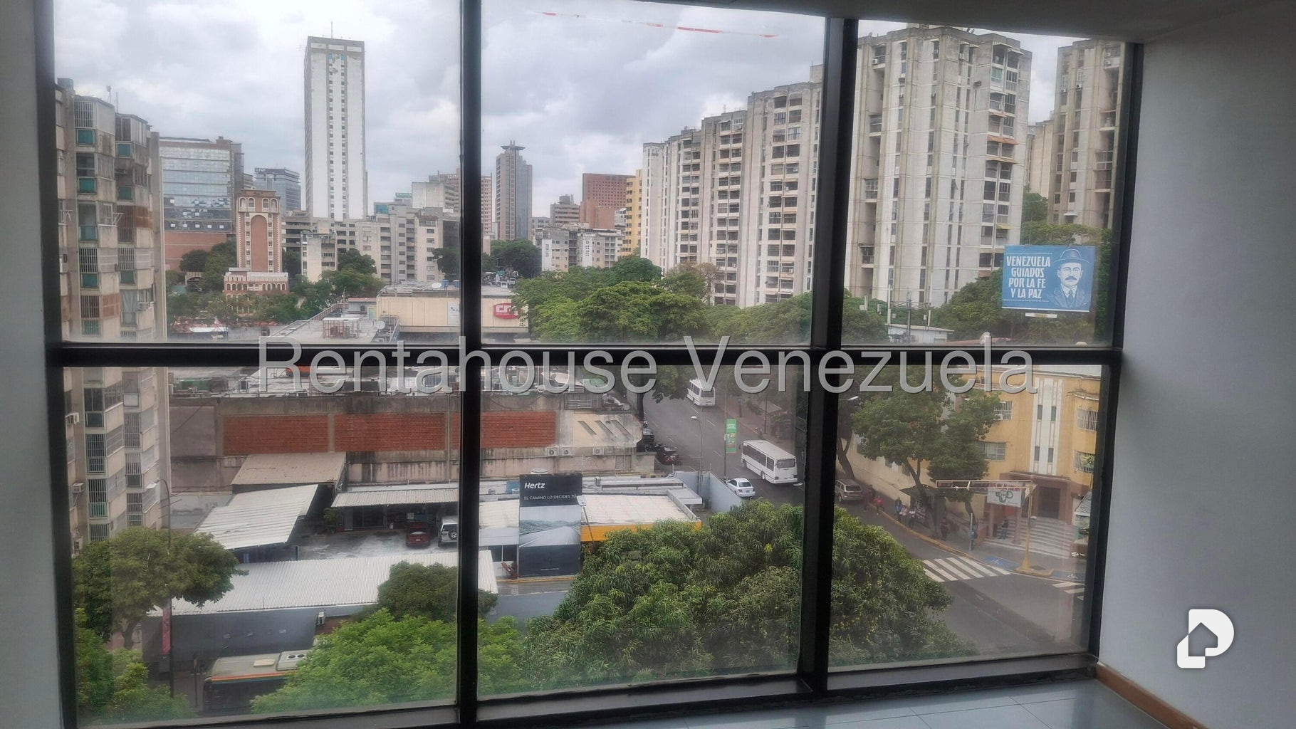 Oficina en El Bosque, Caracas – 10