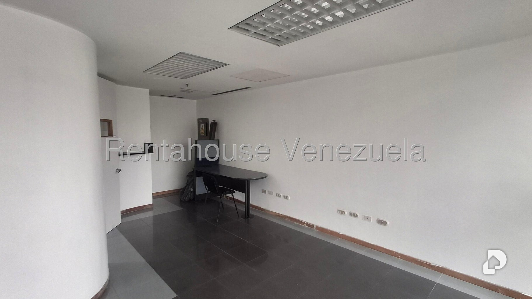 Oficina en El Bosque, Caracas – 8