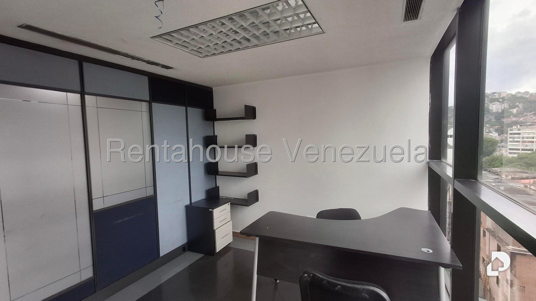 Oficina en El Bosque, Caracas – 13