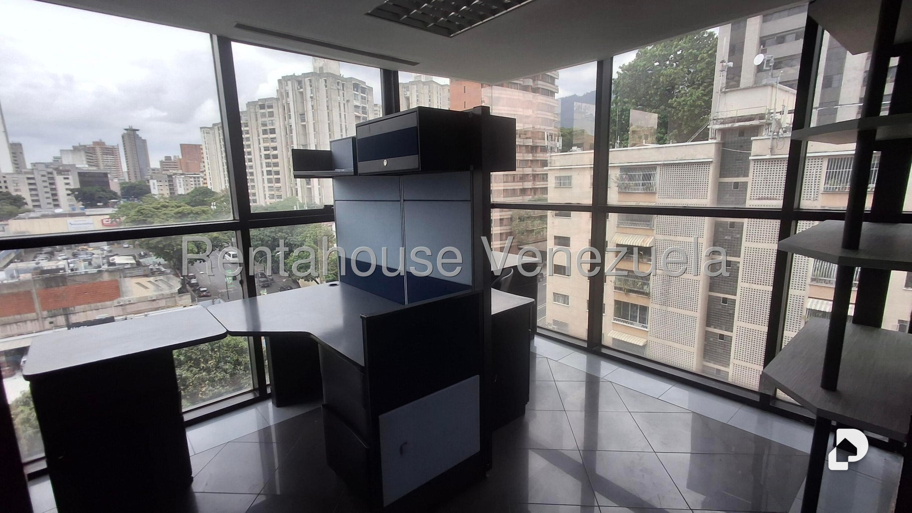 Oficina en El Bosque, Caracas – 16