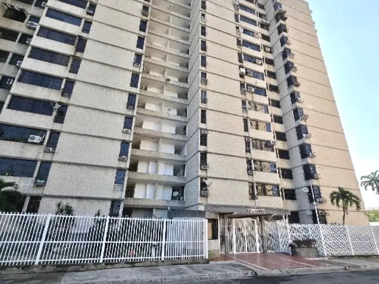 Apartamento en Urbanizacion San Jacinto, Maracay - 1