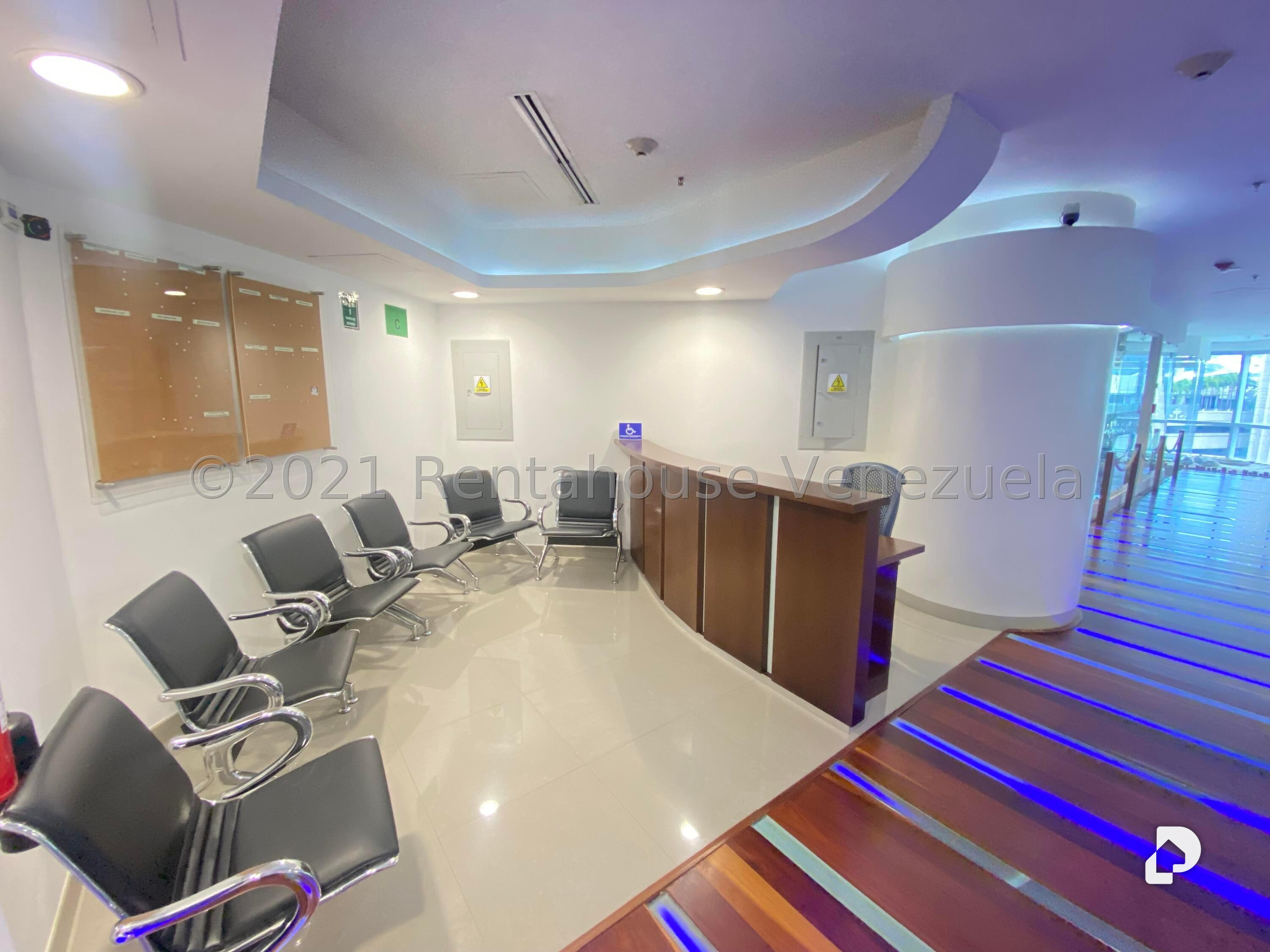 Oficina en La Castellana, Caracas – 10