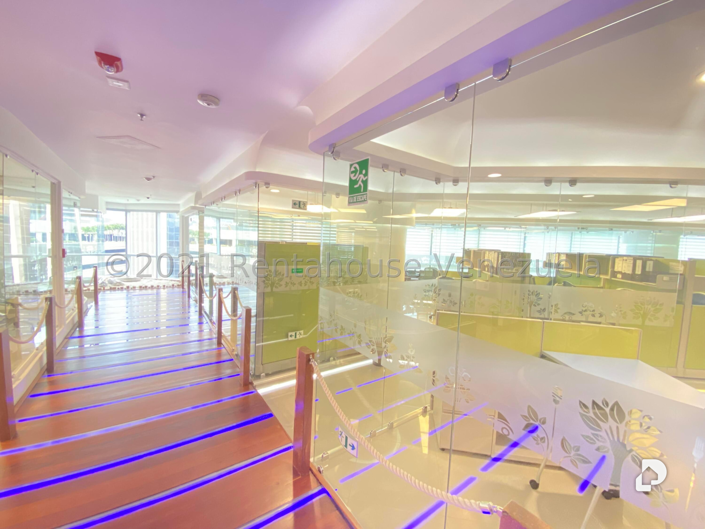 Oficina en La Castellana, Caracas – 3
