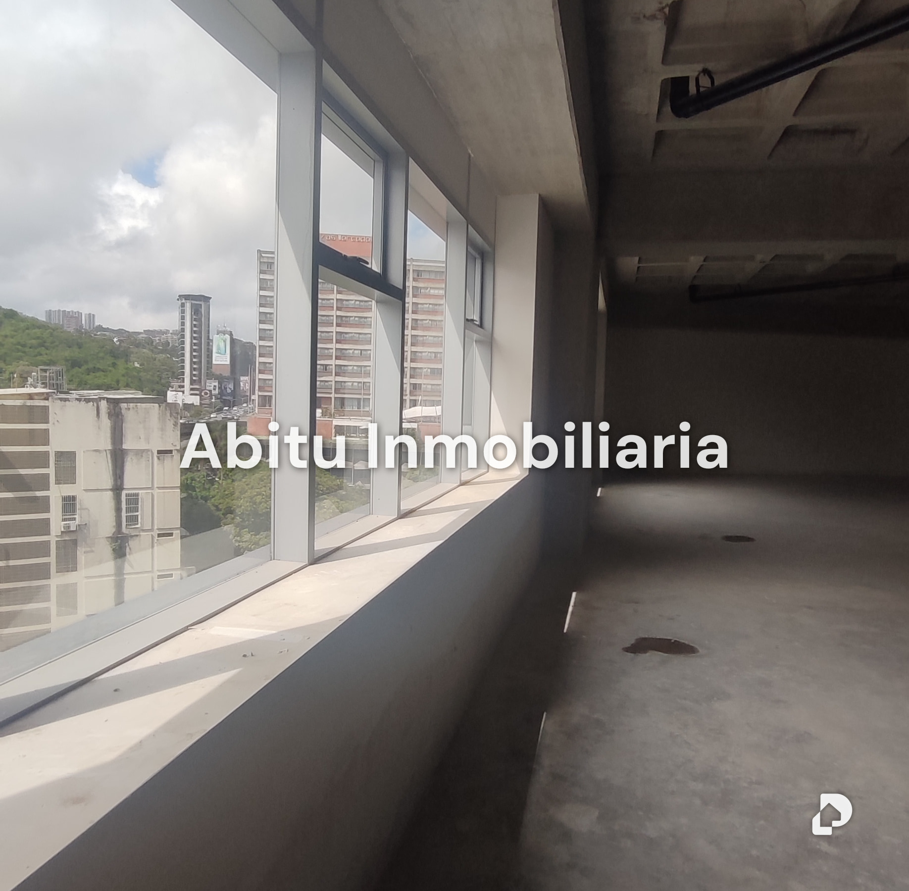 Oficina en Las Mercedes, Caracas – 6