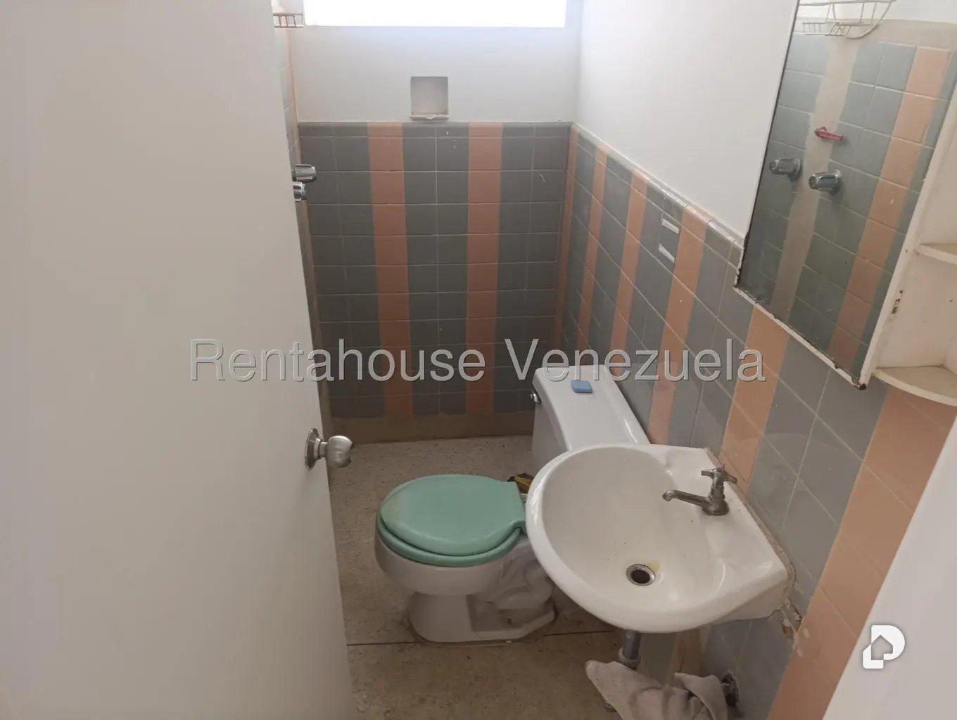 Casa en Prados del Este, Caracas – 21