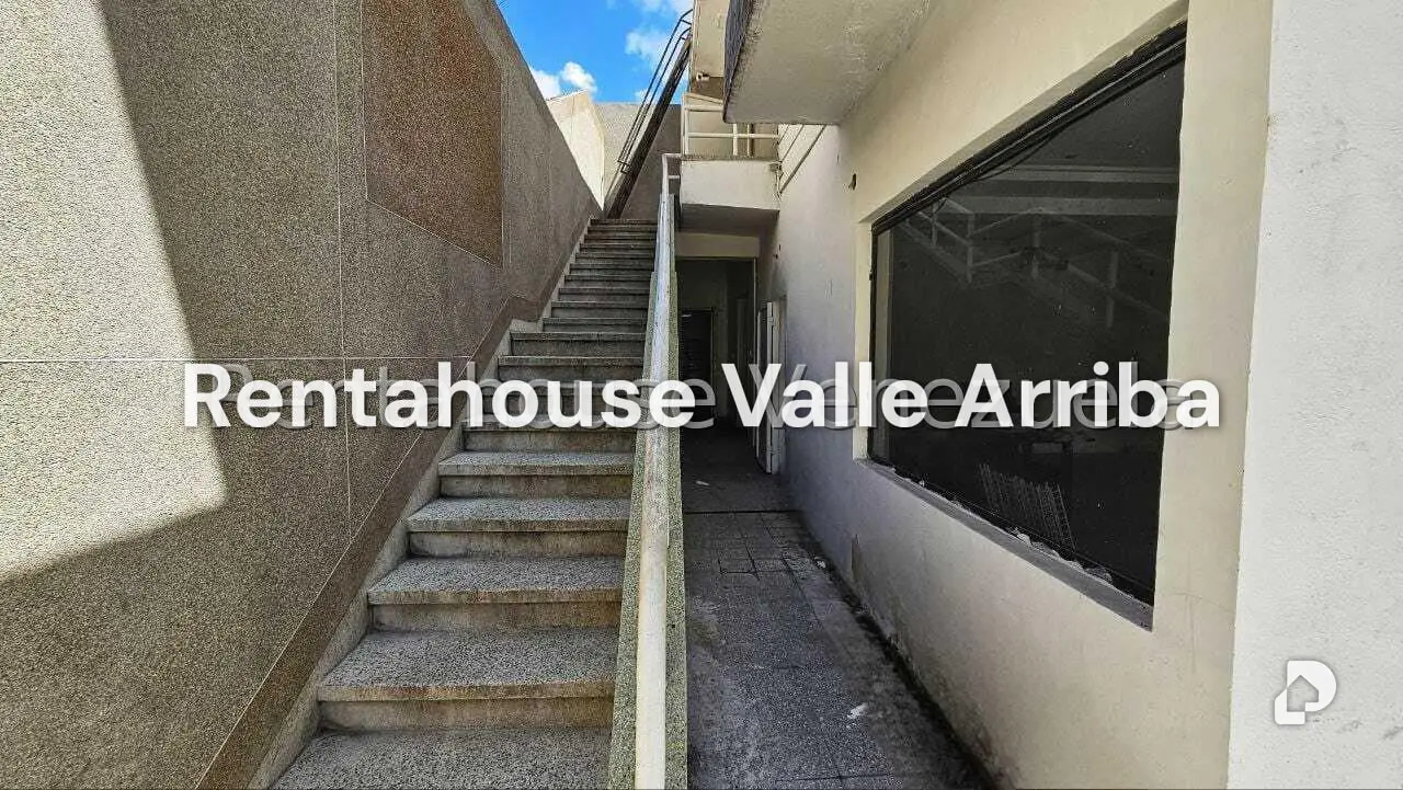 Edificio en La Florida, Caracas – 13