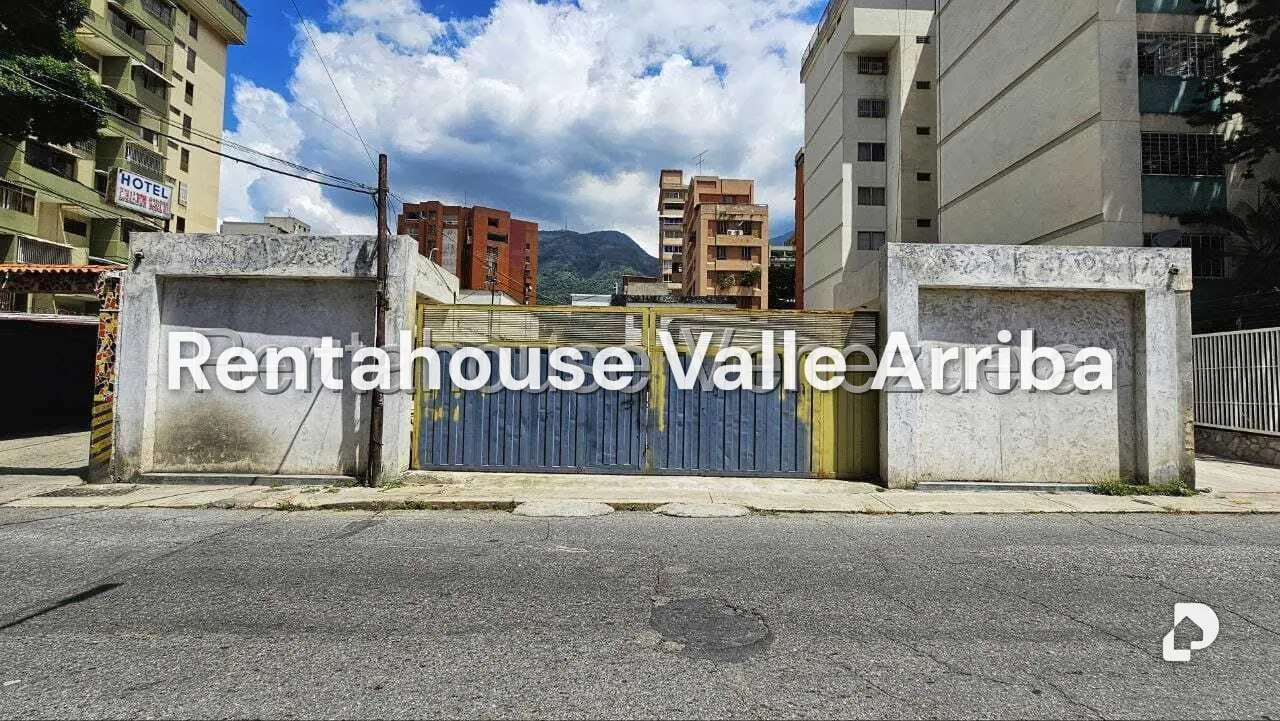 Edificio en La Florida, Caracas – 28