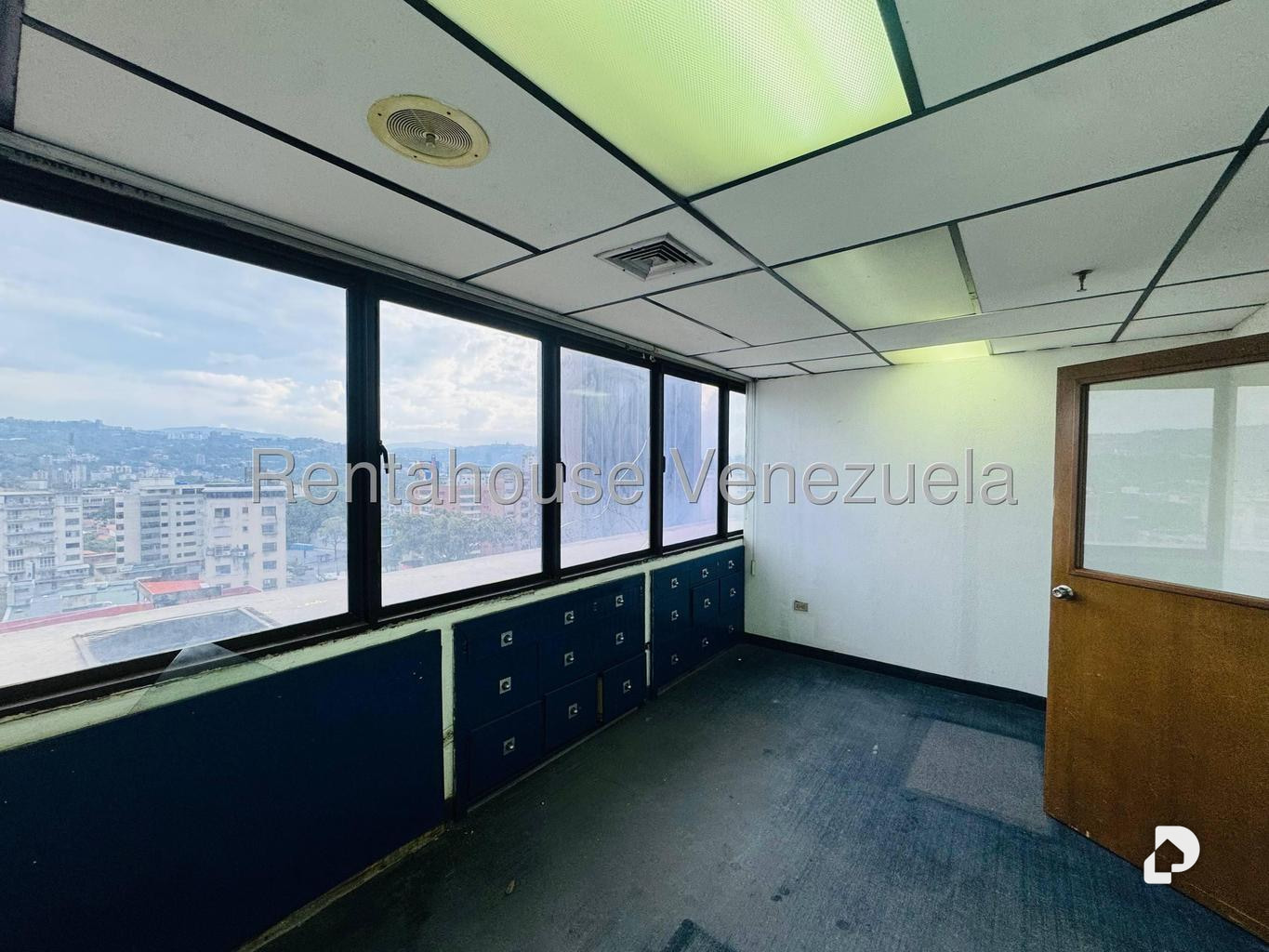 Oficina en Los Dos Caminos, Caracas – 5