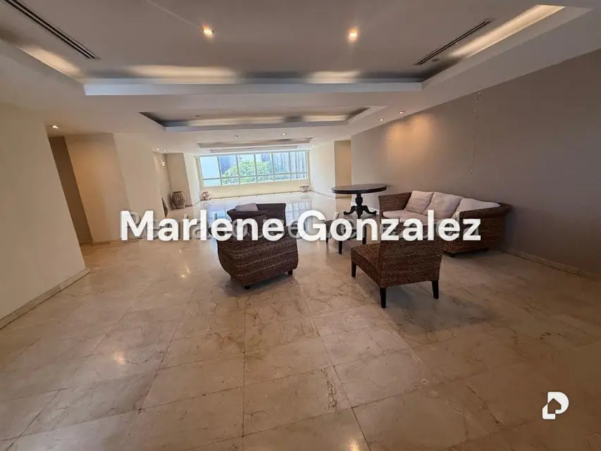 Apartamento en Altamira, Caracas – 2