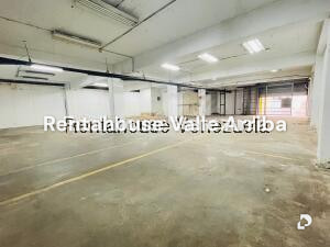 Local comercial en Boleíta Sur, Caracas – 19