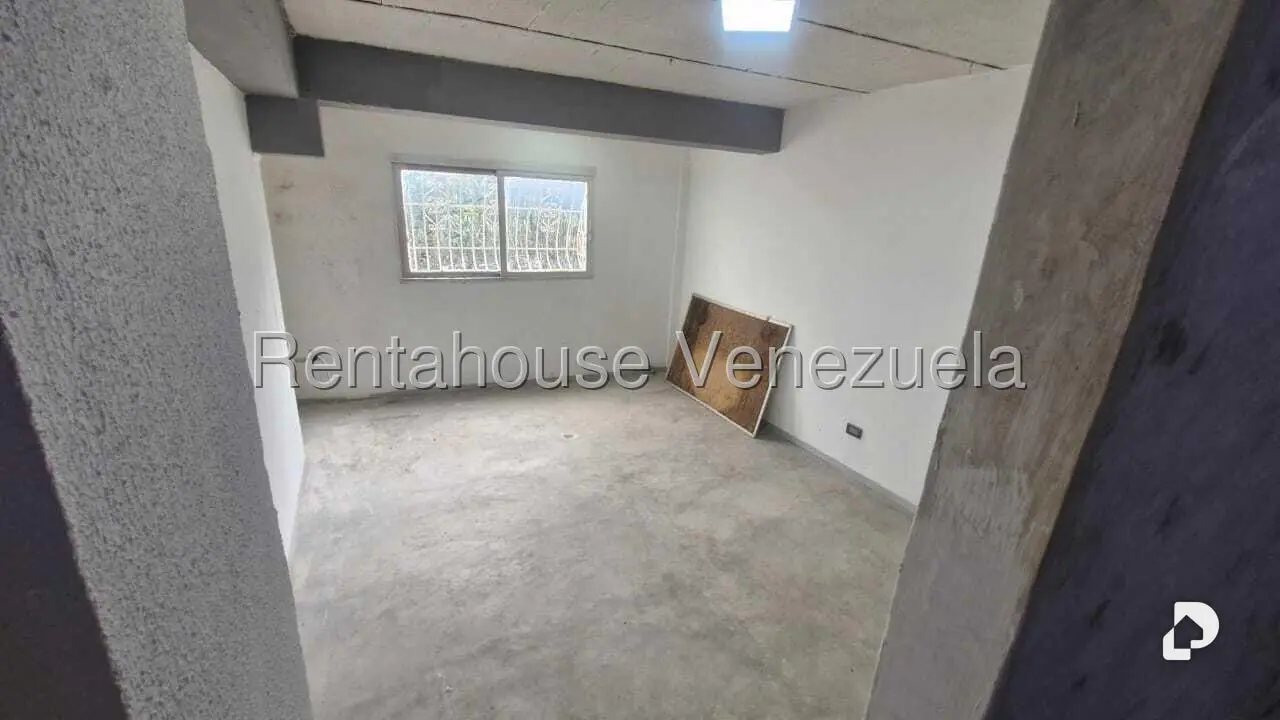 Local comercial en Las Minas, Caracas – 17