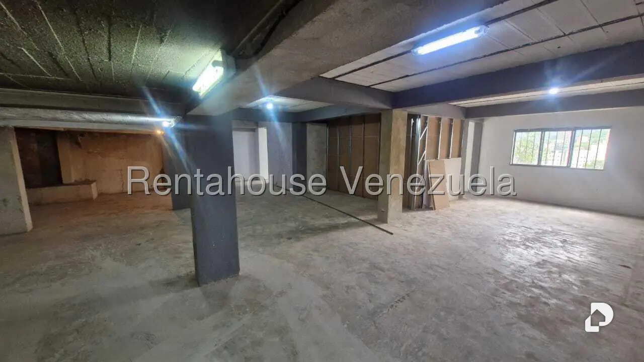 Local comercial en Las Minas, Caracas – 16