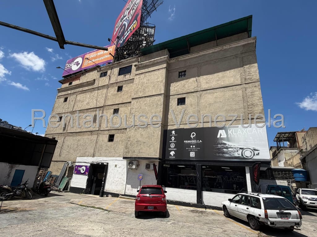 Galpón en Bello Monte, Caracas - 1