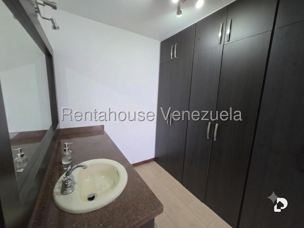 Apartamento en Los Naranjos (del Cafetal), Caracas – 15