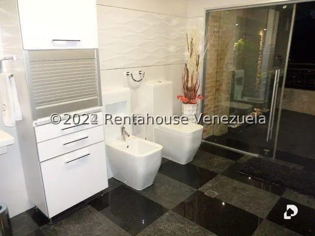 Apartamento en Los Naranjos (del Cafetal), Caracas – 17