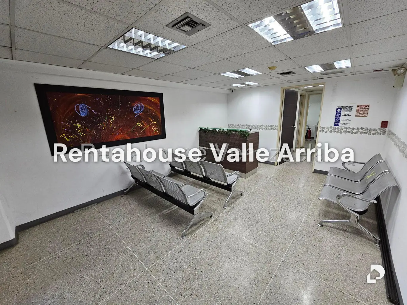 Local comercial en La Urbina, Caracas – 2