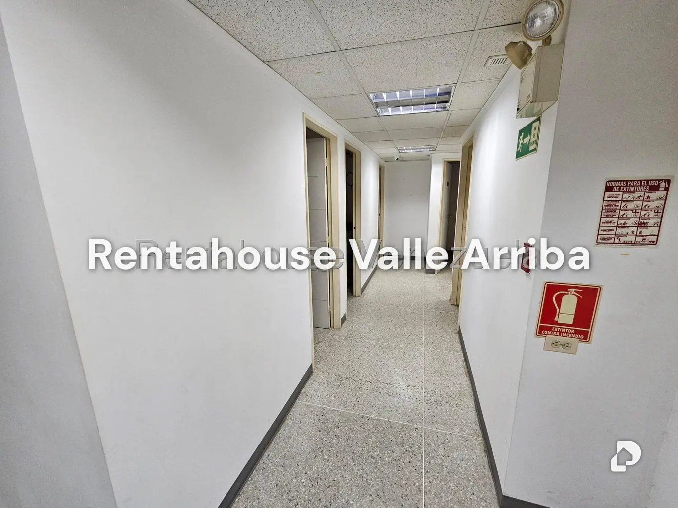 Local comercial en La Urbina, Caracas – 7