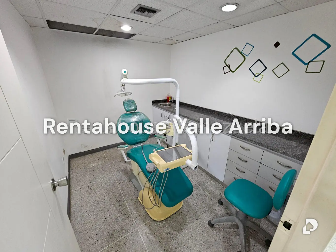 Local comercial en La Urbina, Caracas – 10